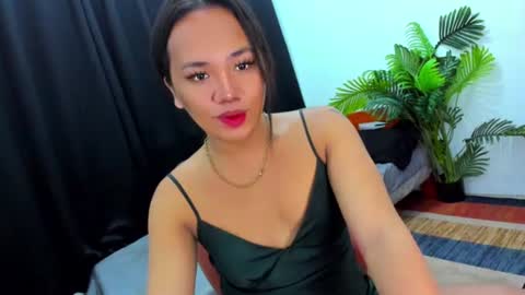 _lovelyyan69_ online show from 10-28-25, 10:19