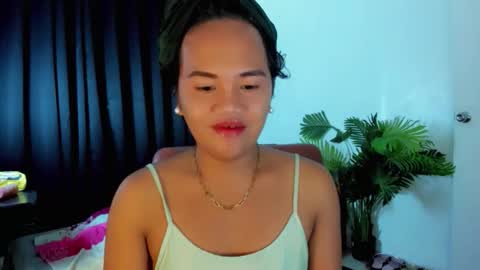 _lovelyyan69_ online show from 12-16-25, 11:59