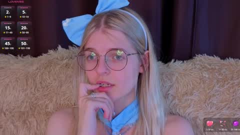 Snapshot of _luckybet_ chatting on 11-03-25, 07:04 Monica online show from 11-03-25, 07:04