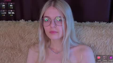 Snapshot of _luckybet_ chatting on 11-12-25, 07:24 Monica online show from 11-12-25, 07:24