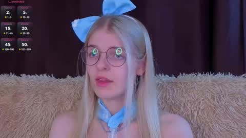 Snapshot of _luckybet_ chatting on 11-16-25, 06:02 Monica online show from 11-16-25, 06:02