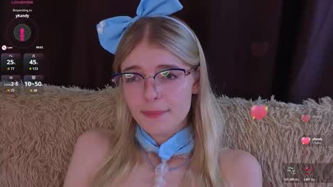 Snapshot of _luckybet_ chatting on 12-15-25, 08:57 Monica online show from 12-15-25, 08:57