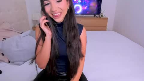 Lynna online show from 04-23-26, 09:17