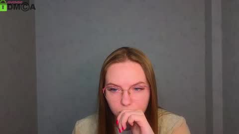 Welcome guys  Pleasure to see you all here  My name is Lysafeta and MichaelaTip menu is active Private is open  online show from 03-03-26, 03:23