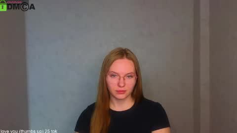 Welcome guys  Pleasure to see you all here  My name is Lysafeta and MichaelaTip menu is active Private is open  online show from 05-06-26, 06:19