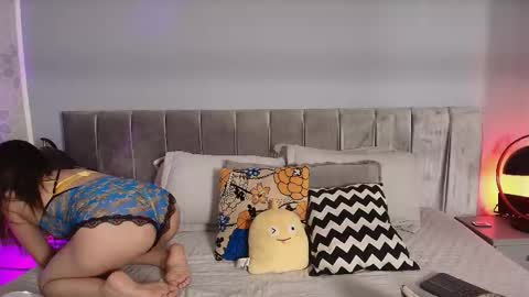 Snapshot of _maccaa_ chatting on 11-27-25, 08:00 _maccaa_ online show from 11-27-25, 08:00