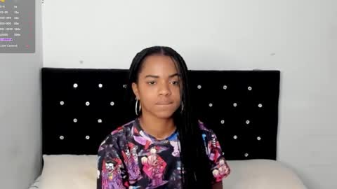 Snapshot of _marcela_22 chatting on 02-06-25, 11:54 MARCELA online show from 02-06-25, 11:54