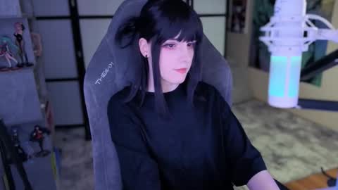 Snapshot of _mariko_ chatting on 11-07-25, 03:01 Mariko online show from 11-07-25, 03:01