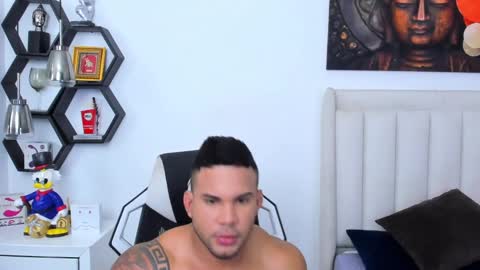 Snapshot of _matthew_santos_ chatting on 02-08-25, 12:06 _matthew_santos_ online show from 02-08-25, 12:06