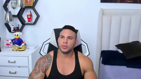 Snapshot of _matthew_santos_ chatting on 02-10-25, 09:58 _matthew_santos_ online show from 02-10-25, 09:58