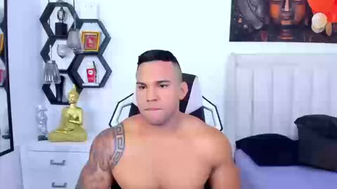 Snapshot of _matthew_santos_ chatting on 09-10-25, 08:53 _matthew_santos_ online show from 09-10-25, 08:53