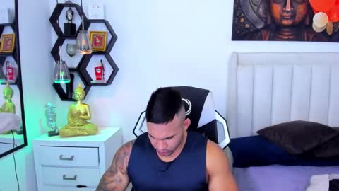 Snapshot of _matthew_santos_ chatting on 09-14-25, 12:32 _matthew_santos_ online show from 09-14-25, 12:32