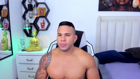 Snapshot of _matthew_santos_ chatting on 09-15-25, 11:05 _matthew_santos_ online show from 09-15-25, 11:05