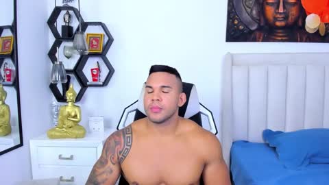 Snapshot of _matthew_santos_ chatting on 10-02-25, 11:34 _matthew_santos_ online show from 10-02-25, 11:34