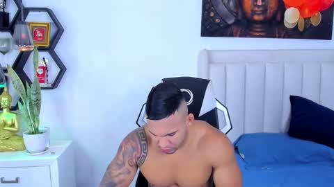 Snapshot of _matthew_santos_ chatting on 10-18-25, 09:59 _matthew_santos_ online show from 10-18-25, 09:59