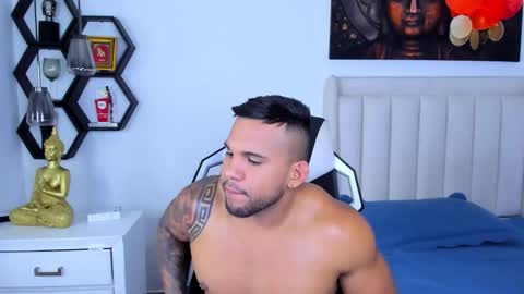 Snapshot of _matthew_santos_ chatting on 11-27-25, 09:17 _matthew_santos_ online show from 11-27-25, 09:17