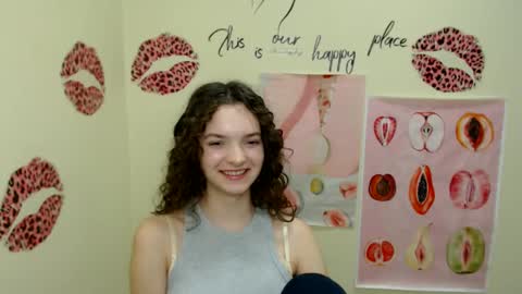 Snapshot of _megasta chatting on 12-09-24, 10:30 Susie online show from 12-09-24, 10:30