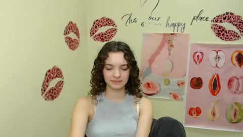 Snapshot of _megasta chatting on 12-12-24, 01:49 Susie online show from 12-12-24, 01:49