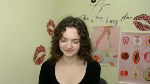 Snapshot of _megasta chatting on 12-19-24, 11:07 Susie online show from 12-19-24, 11:07