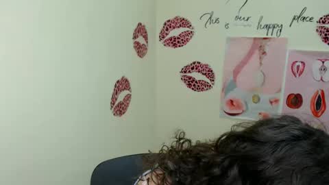 Snapshot of _megasta chatting on 02-04-25, 04:29 Susie online show from 02-04-25, 04:29