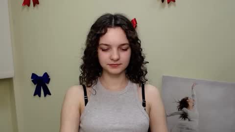 Snapshot of _megasta chatting on 02-15-25, 05:28 Susie online show from 02-15-25, 05:28