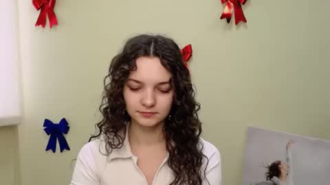 Snapshot of _megasta chatting on 02-19-25, 07:17 Susie online show from 02-19-25, 07:17