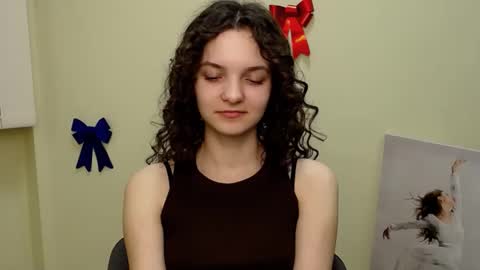 Snapshot of _megasta chatting on 02-24-25, 03:31 Susie online show from 02-24-25, 03:31
