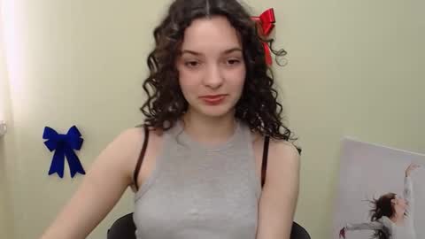 Snapshot of _megasta chatting on 03-04-25, 10:46 Susie online show from 03-04-25, 10:46