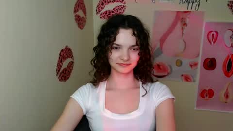 Snapshot of _megasta chatting on 03-11-25, 10:51 Susie online show from 03-11-25, 10:51