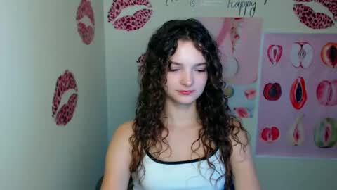 Snapshot of _megasta chatting on 09-15-25, 06:35 Susie online show from 09-15-25, 06:35