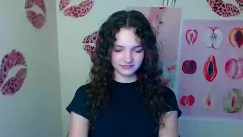 Snapshot of _megasta chatting on 09-23-25, 06:49 Susie online show from 09-23-25, 06:49