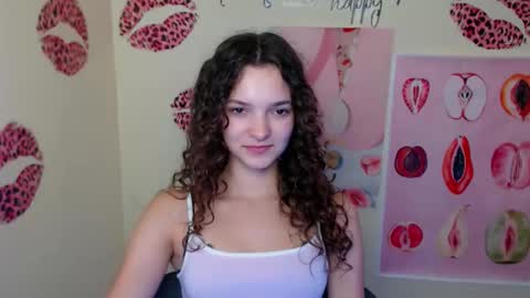 Snapshot of _megasta chatting on 09-27-25, 12:10 Susie online show from 09-27-25, 12:10