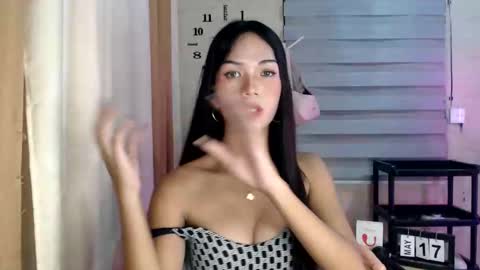 Melly online show from 05-17-26, 11:39