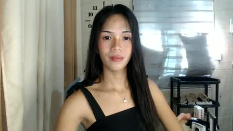 Melly online show from 06-16-26, 07:00