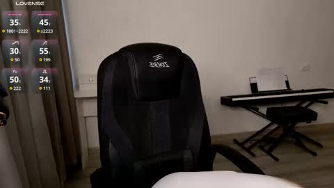 _meow_neko_ online show from 02-17-26, 09:17