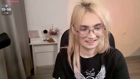 Snapshot of _meow_neko_ chatting on 03-31-26, 02:02 _meow_neko_ online show from 03-31-26, 02:02