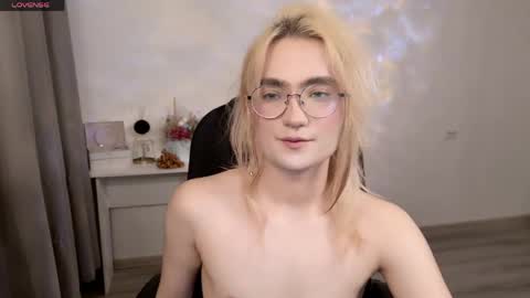 Snapshot of _meow_neko_ chatting on 04-02-26, 01:47 _meow_neko_ online show from 04-02-26, 01:47