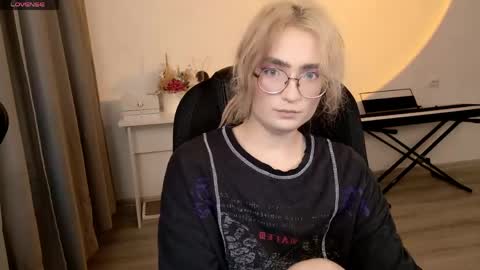 Snapshot of _meow_neko_ chatting on 05-04-26, 05:58 _meow_neko_ online show from 05-04-26, 05:58