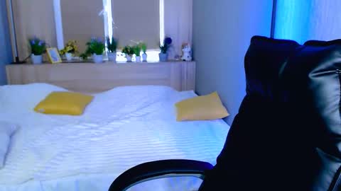 _mi_amore online show from 10-12-25, 07:07