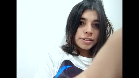  MIa blue 18  online show from 04-04-26, 02:32