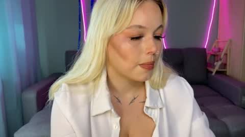Snapshot of _mia_mason_ chatting on 06-28-26, 12:16 Mia Mason online show from 06-28-26, 12:16