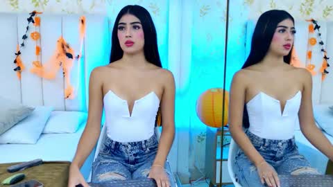 Mia Monroe online show from 10-28-25, 07:49