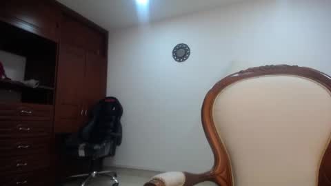 Snapshot of _miaaleon chatting on 12-16-24, 12:49 Mia online show from 12-16-24, 12:49