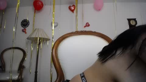 Snapshot of _miaaleon chatting on 02-08-25, 06:12 Mia online show from 02-08-25, 06:12