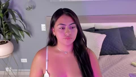 _miamiller_ online show from 03-12-26, 06:58