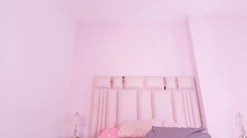 Snapshot of _miavelvet chatting on 07-23-26, 11:52 Mia online show from 07-23-26, 11:52