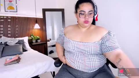 Snapshot of _michel_bbw chatting on 02-09-25, 02:17 michel online show from 02-09-25, 02:17