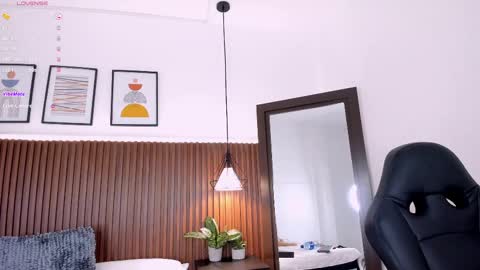 Snapshot of _michel_bbw chatting on 02-16-25, 08:32 michel online show from 02-16-25, 08:32