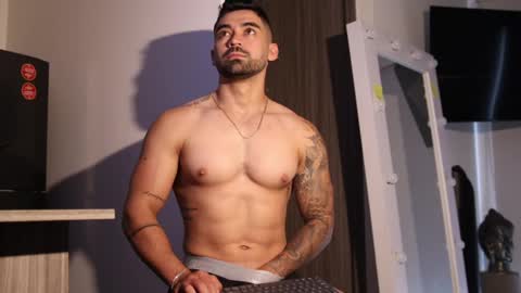 soy mike online show from 02-24-25, 02:58