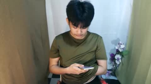 _mikko_moto_ online show from 04-20-26, 12:41